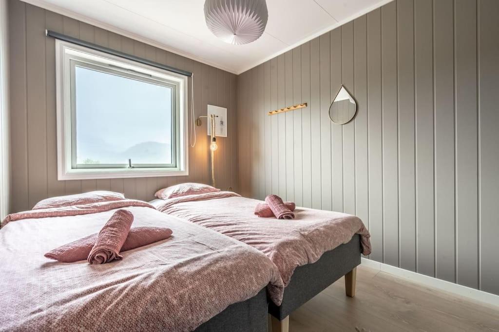 Sundet Lofoten Holiday House Villa Sund  Bagian luar foto