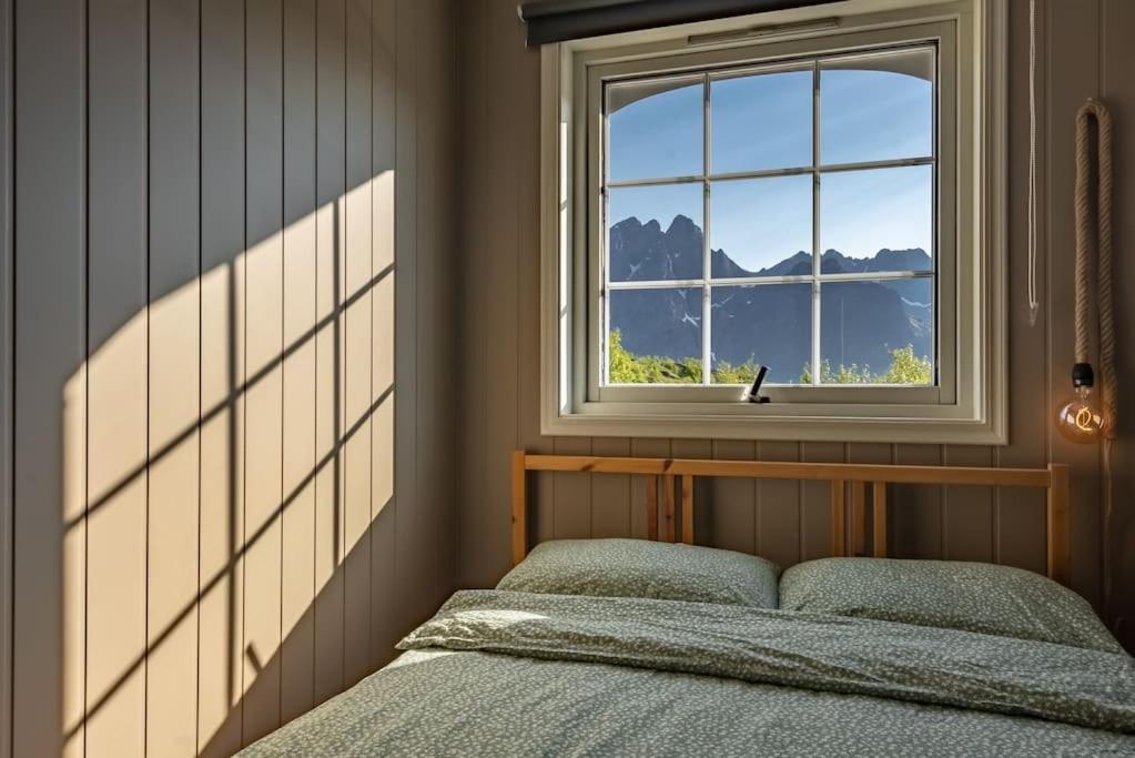 Sundet Lofoten Holiday House Villa Sund  Bagian luar foto